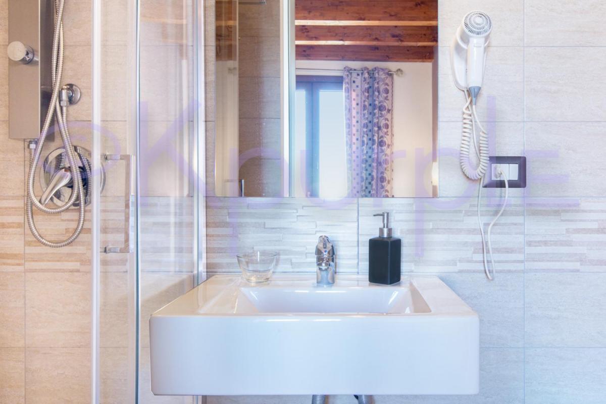 Le Api Hotel Cagliari Ngoại thất bức ảnh
