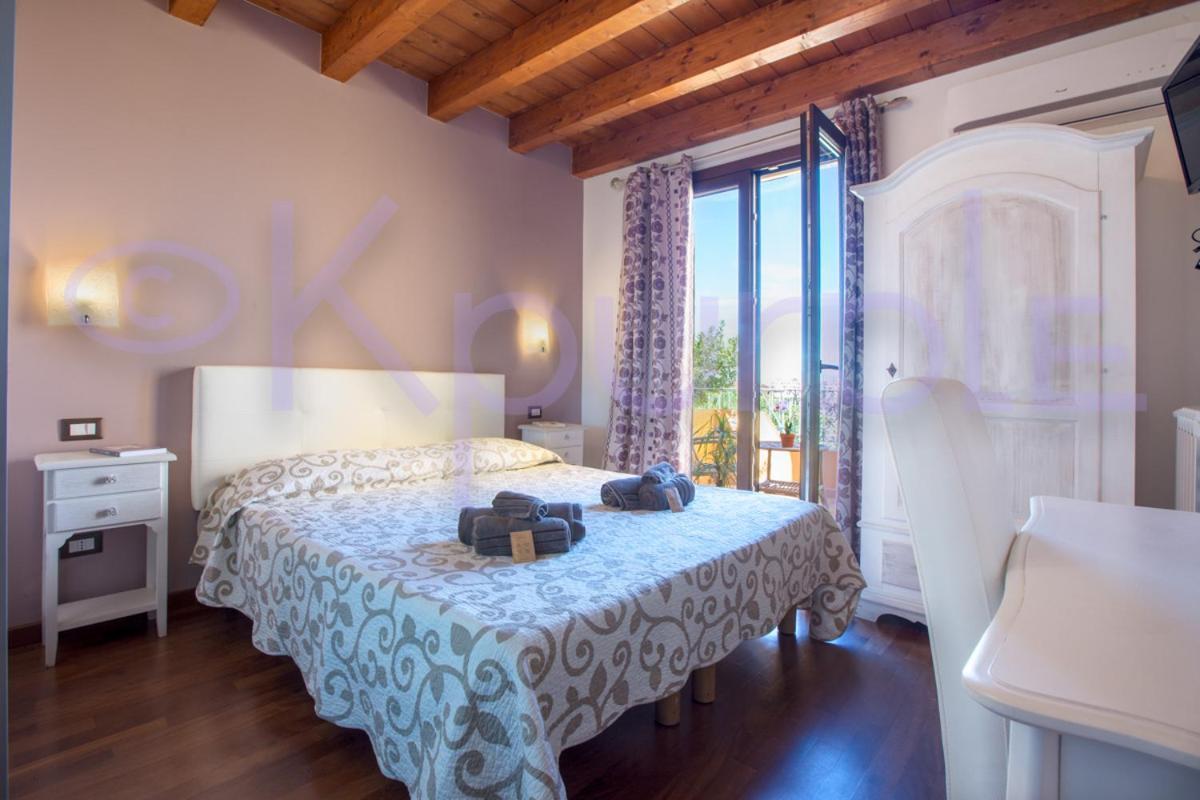 Le Api Hotel Cagliari Ngoại thất bức ảnh