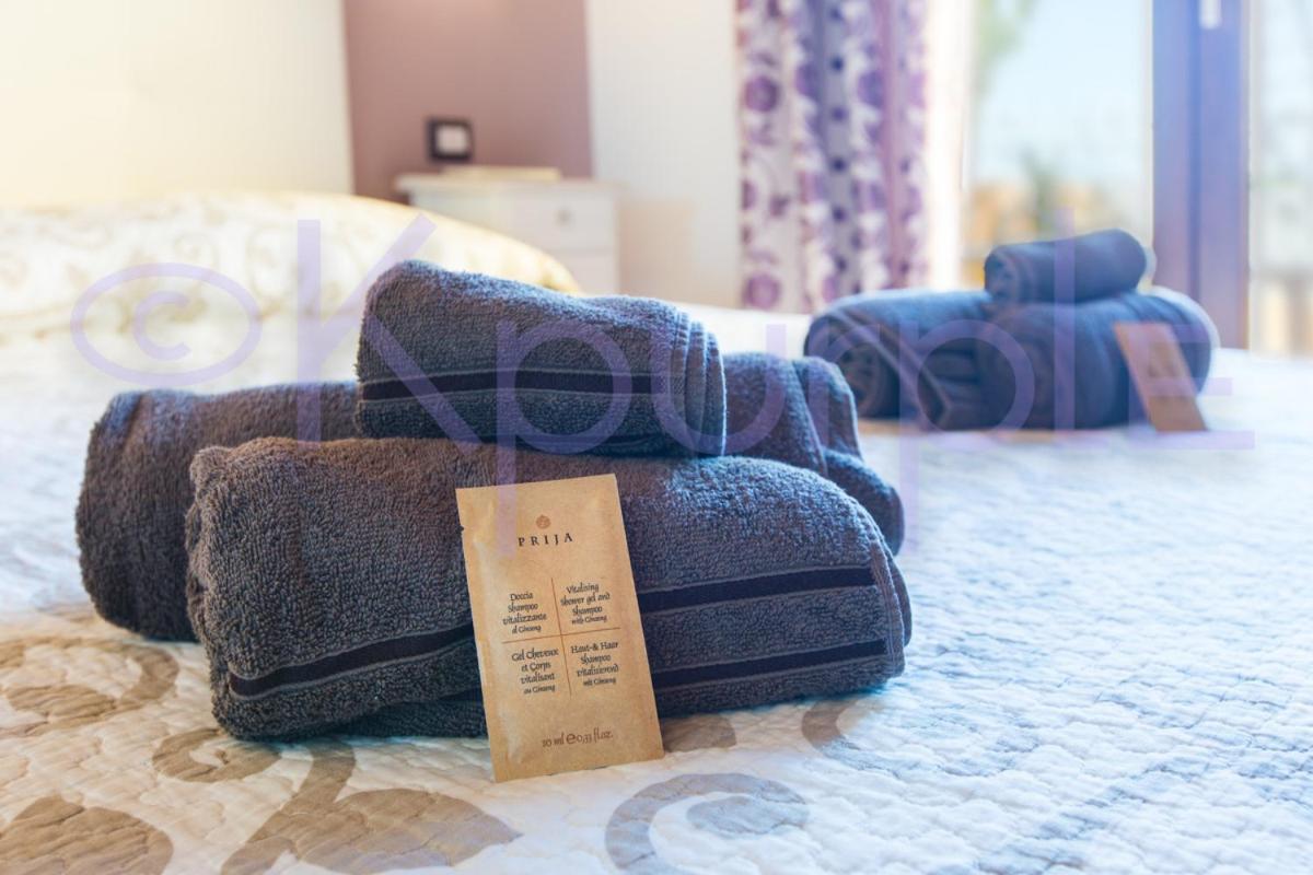 Le Api Hotel Cagliari Ngoại thất bức ảnh