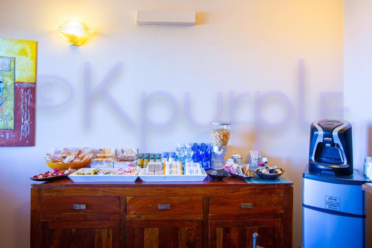 Le Api Hotel Cagliari Ngoại thất bức ảnh